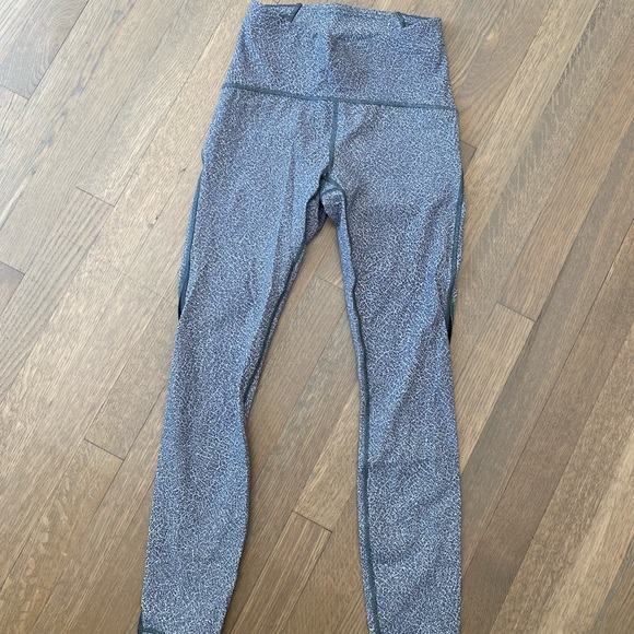 Lululemon train times 7/8 pant 4 white black - Picture 8 of 10